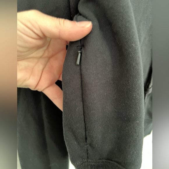 Women’s Cropped zip up hoodie Size Medium - Picture 5 of 7